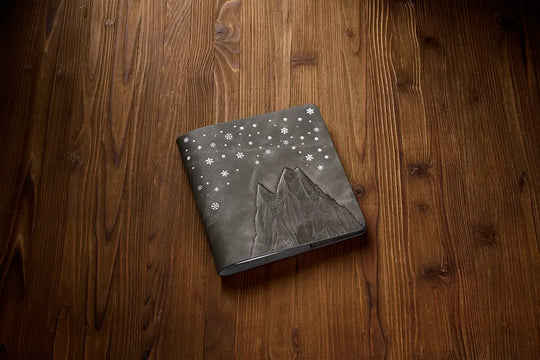 İlmek İlmek Anadolu - Erzurum  25 Limitli Gri Deri Defter Kılıfı (19x19)