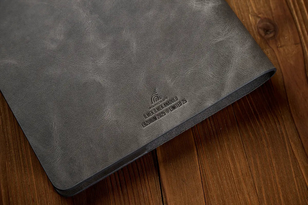 İlmek İlmek Anadolu - Erzurum  25 Limitli Gri Deri Defter Kılıfı (19x19)