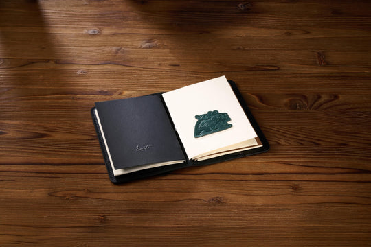 AstroShark™ Siyah Deri A6 Defter Kılıfı