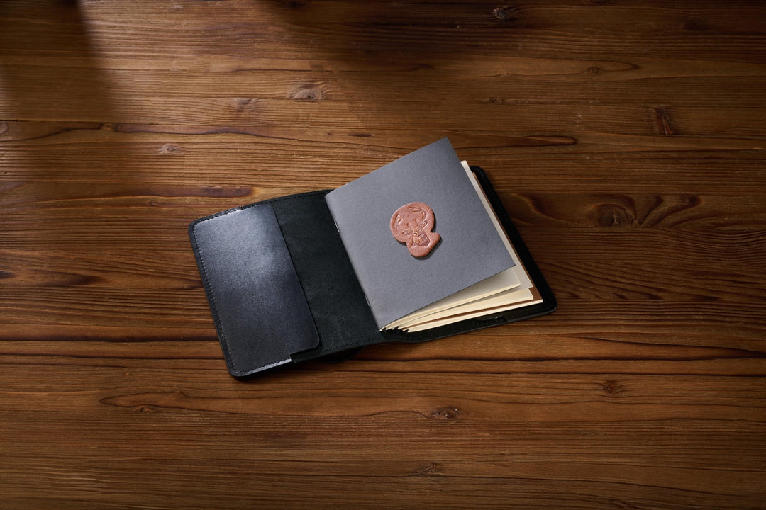 AstroShark™ Siyah Deri A5 Defter Kılıfı