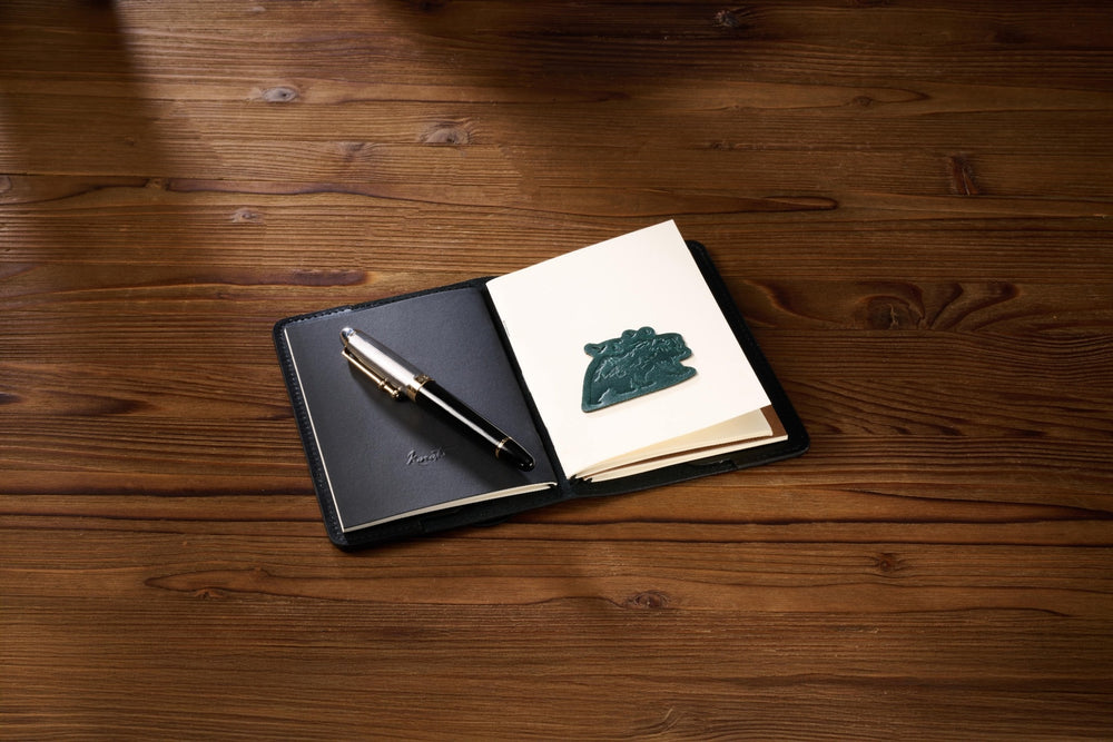 AstroShark™ Siyah Deri A6 Defter Kılıfı